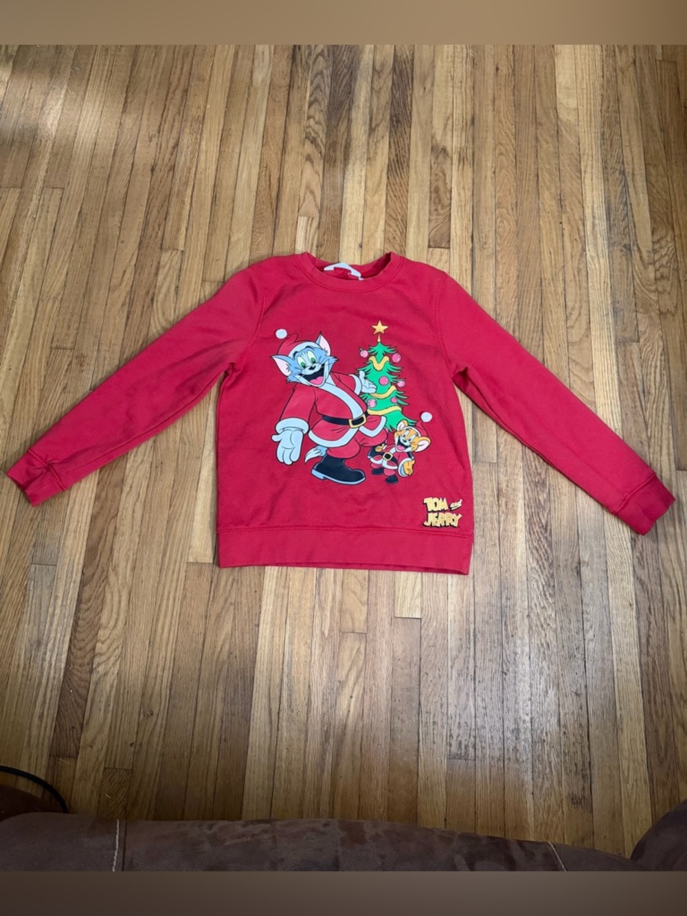 H&M 8/10 Tom and Jerry Holiday Sweatshirt